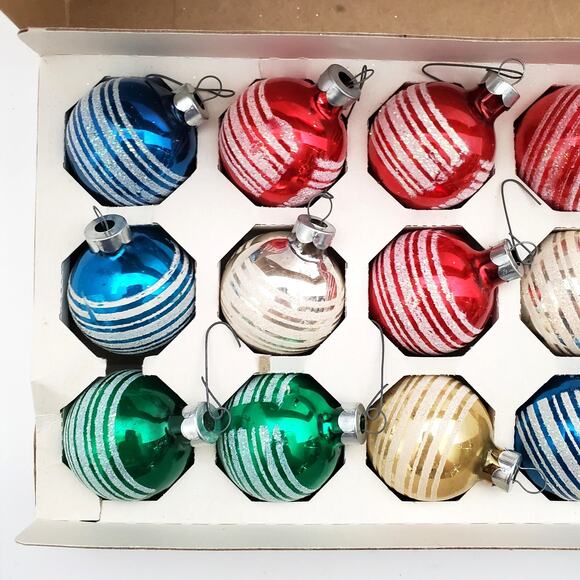 Vtg Pyramid Jumbo Glass Ornaments w/ White Glitter Stripes Boxed 17 ct Red Blue - Picture 5 of 10